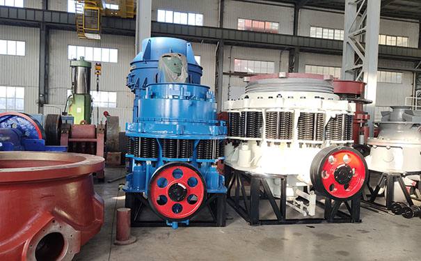 青海多缸液壓圓錐破碎機(jī)現(xiàn)場視頻圖片