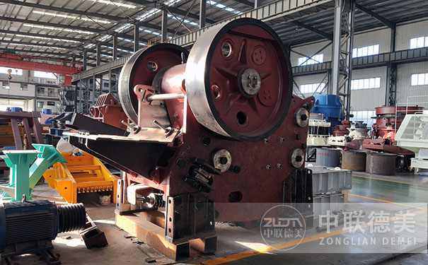 細(xì)顎式破碎機多少錢一臺?