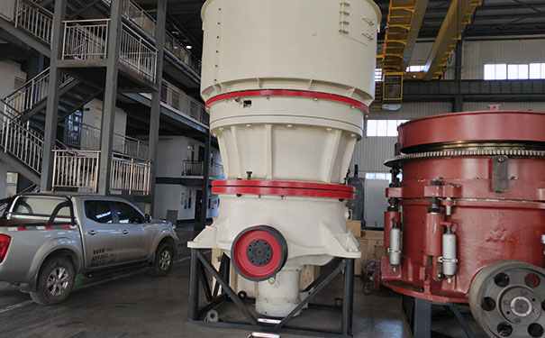 移動(dòng)破碎機(jī)怎么用?